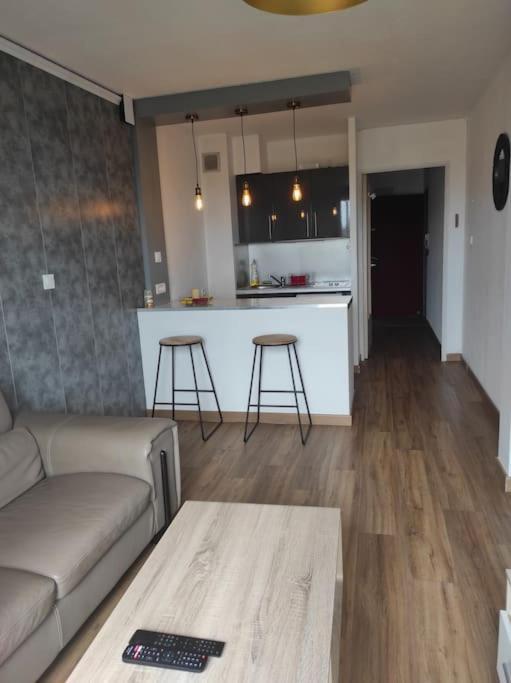 Appartement T2 Parking Prive 100 M Remparts Gare 10Mn A Pieds à Avignon Extérieur photo